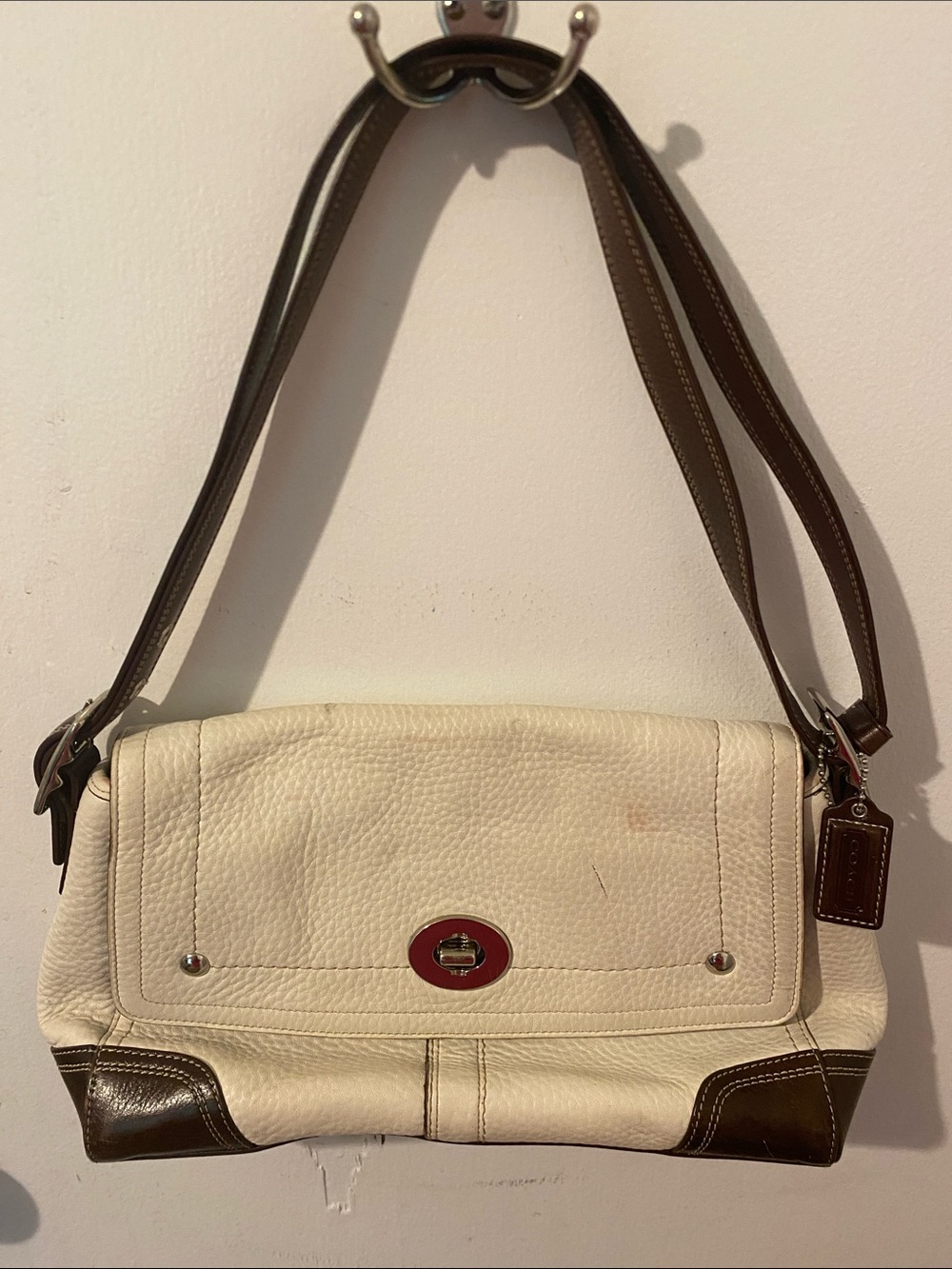 Coach Cream and Brown Leather Shoulder Bag with Red Turn-Lock